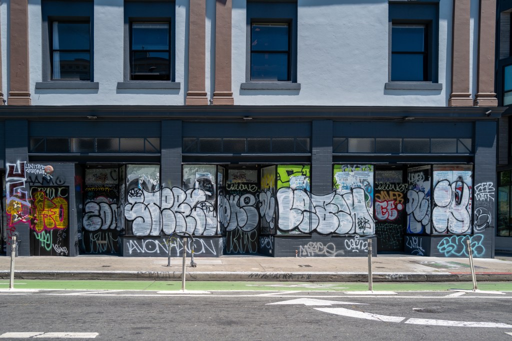 Two Layers of Urban&nbsp;Life